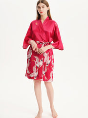 Robe kimono courte en soie de grue rouge peinte à la main