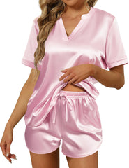 Zweiteiliges Pyjama-Set aus Seide mit V-Ausschnitt. Kurzes Damen-Pyjama-Set aus Seide